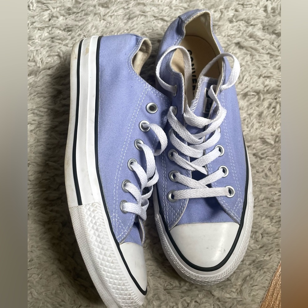 Lavender color converses